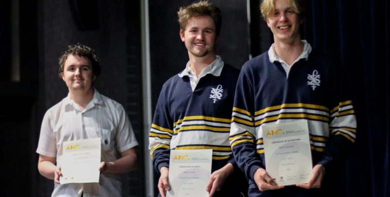 Australian Maths Competition - St Francis Xavier College